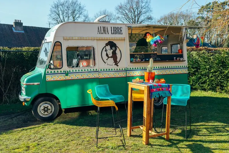 Alma Libre, mobiele cocktailbar uit Noord-Brabant, te huur via Feestkarhuren.nl
