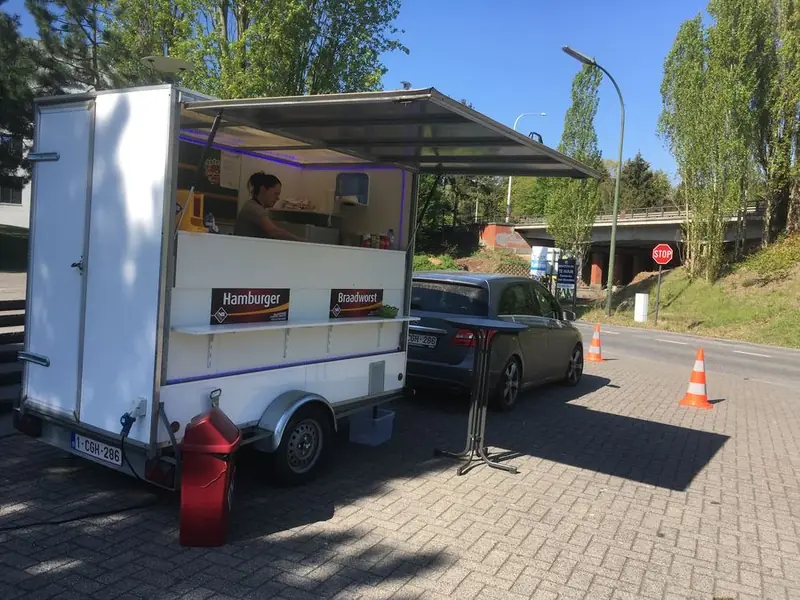B&B Burgers, burgertruck uit Vlaams-Brabant, te huur via Feestkarhuren.nl