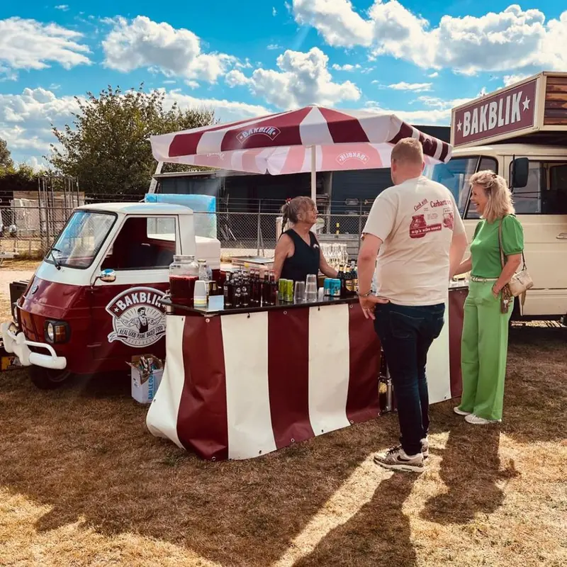 Bakblik, vegan foodtruck, te huur via Feestkarhuren.nl
