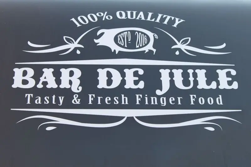 Bar de Jule, tapasfoodtruck uit Antwerpen, te huur via Feestkarhuren.nl