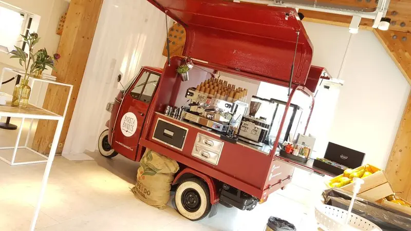 Barista Bandits, koffiebar op wielen, te huur via Feestkarhuren.nl