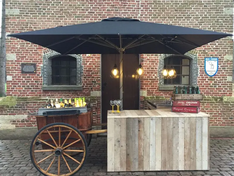 BarLicous, koffiebar op wielen uit Limburg (NL), te huur via Feestkarhuren.nl