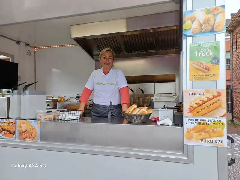 Bites & Delights on Wheels, Aziatische foodtruck uit Noord-Brabant, te huur via Feestkarhuren.nl