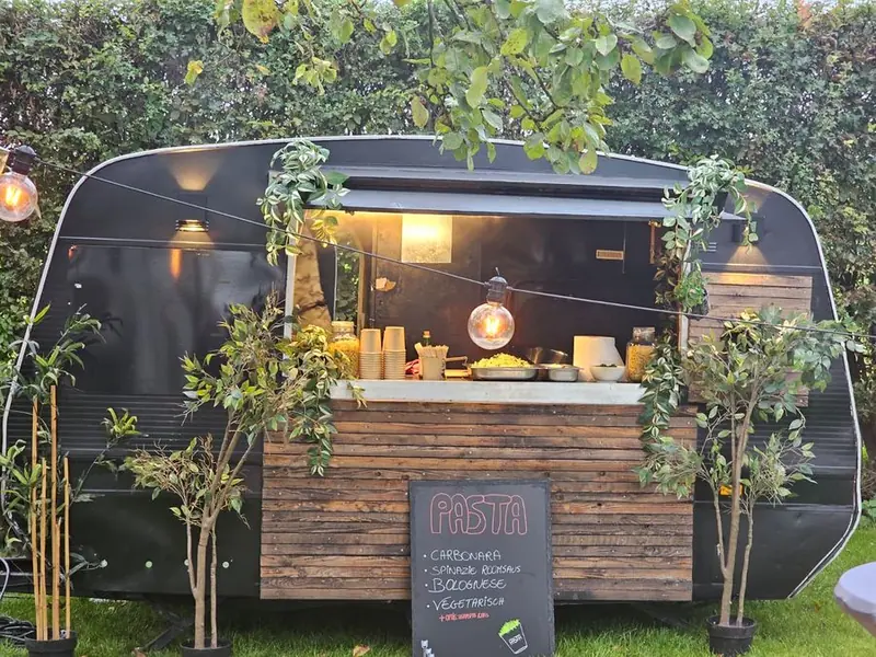 Bizarre-foodtruck, pastafoodtruck uit Noord-Holland, te huur via Feestkarhuren.nl