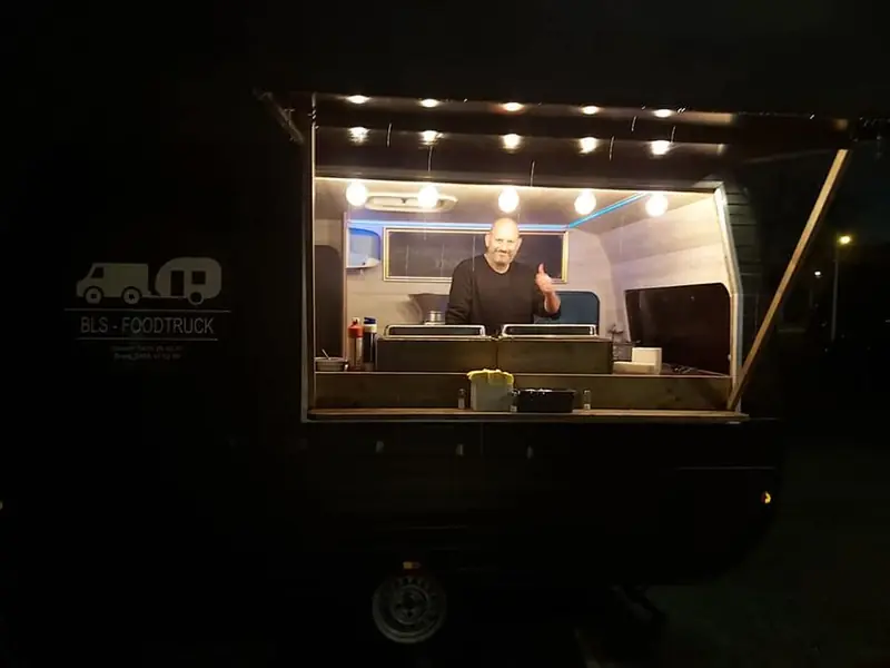 BLS, all-in foodtruck uit Antwerpen, te huur via Feestkarhuren.nl