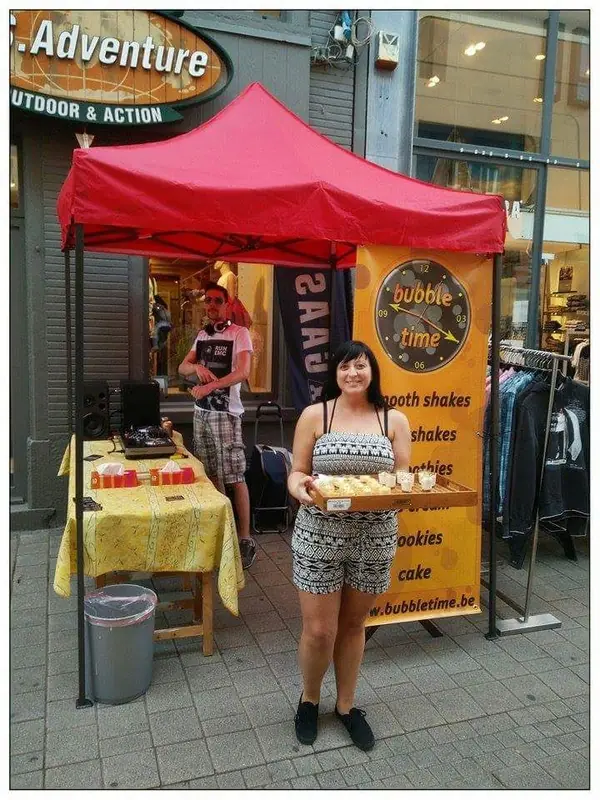 Bubble Time, ijsfoodtruck uit Antwerpen, te huur via Feestkarhuren.nl