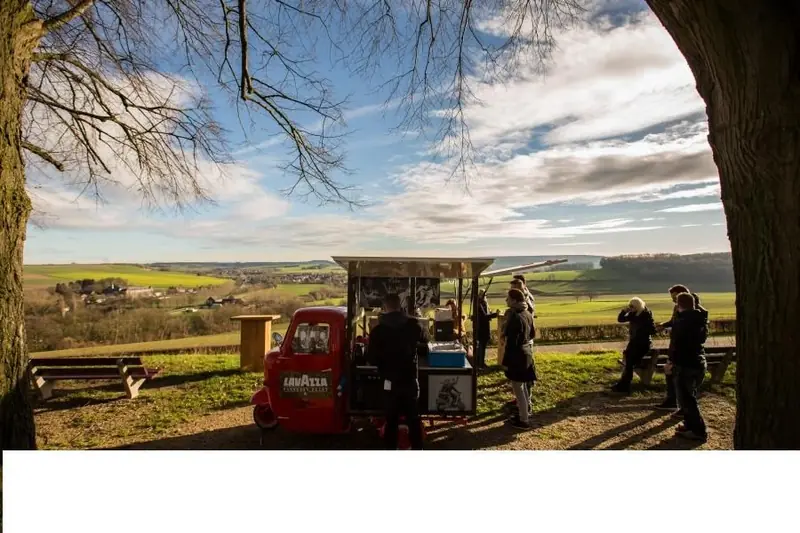 Caffeccino, koffiebar op wielen uit Antwerpen, te huur via Feestkarhuren.nl