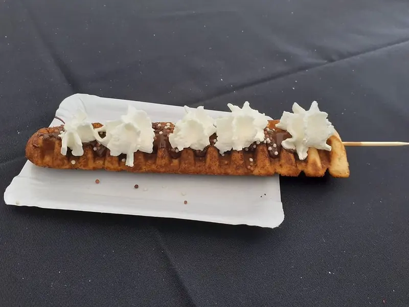 Cavabar, foodtruck voor zoete lekkernijen uit Antwerpen, te huur via Feestkarhuren.nl