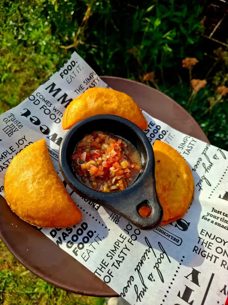 Empanadas met salsa