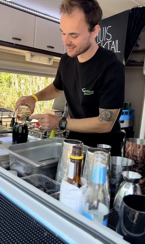 Cocktail O'Clock, mobiele cocktailbar, te huur via Feestkarhuren.nl