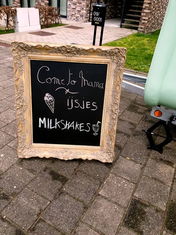 Come to Mama, mobiele cocktailbar uit Oost-Vlaanderen, te huur via Feestkarhuren.nl