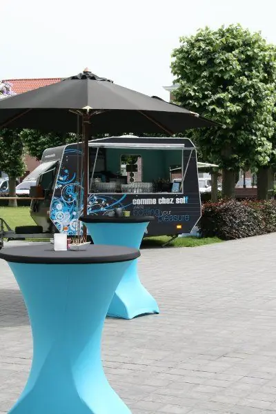 Comme Chez Soif, mobiele cocktailbar uit Antwerpen, te huur via Feestkarhuren.nl