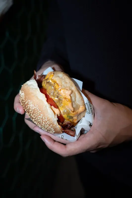 Cropains Streetfood, tapasfoodtruck uit Zeeland, te huur via Feestkarhuren.nl