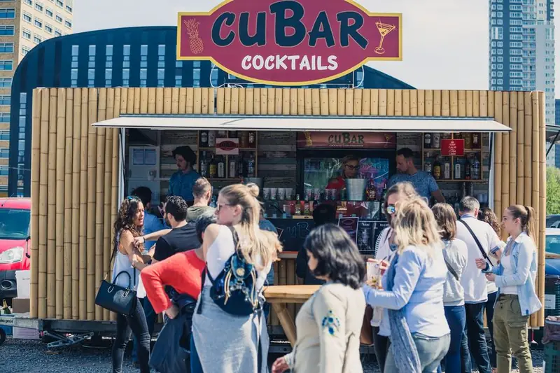 Cubar LARGE BAR, mobiele bar, te huur via Feestkarhuren.nl