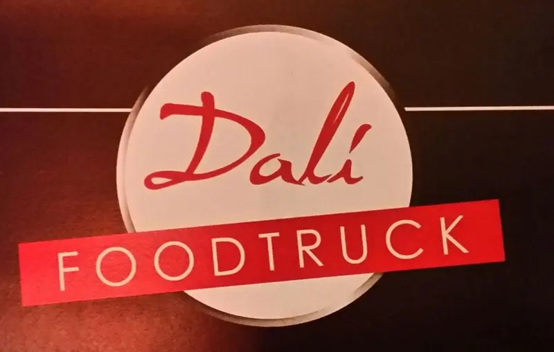 Dali foodtruck, BBQ-foodtruck uit Antwerpen, te huur via Feestkarhuren.nl