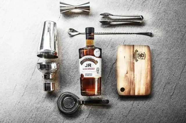 David's Rum Selection, mobiele cocktailbar uit Zuid-Holland, te huur via Feestkarhuren.nl