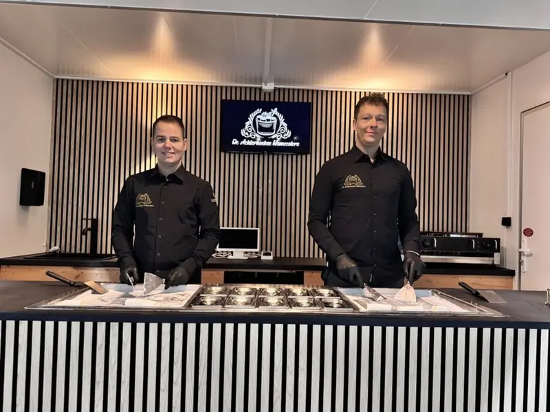 De Achterhoekse IJsmeesters, ijsfoodtruck uit Gelderland, te huur via Feestkarhuren.nl