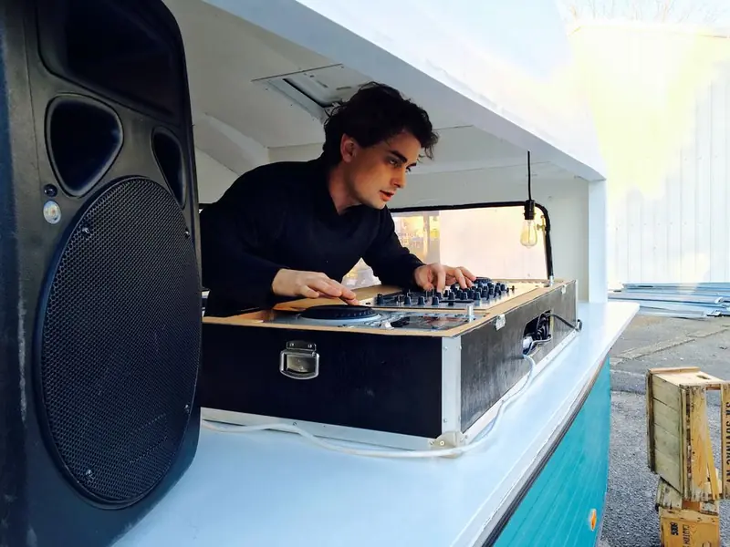 De Barkar, mobiele cocktailbar uit Antwerpen, te huur via Feestkarhuren.nl