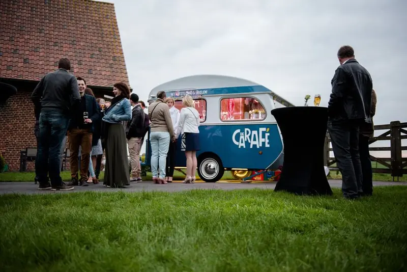 De Carafé, koffiebar op wielen uit Oost-Vlaanderen, te huur via Feestkarhuren.nl