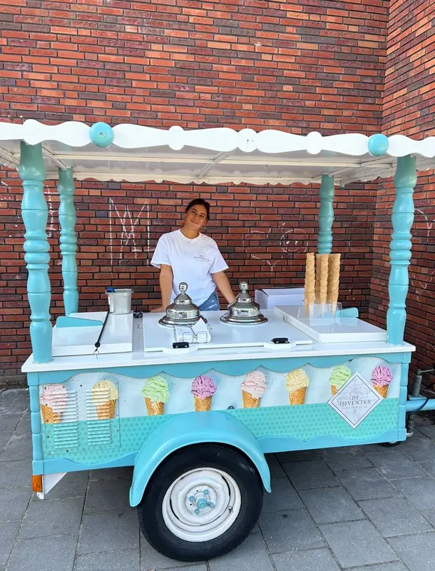 De IJsventer, ijsfoodtruck uit Zuid-Holland, te huur via Feestkarhuren.nl