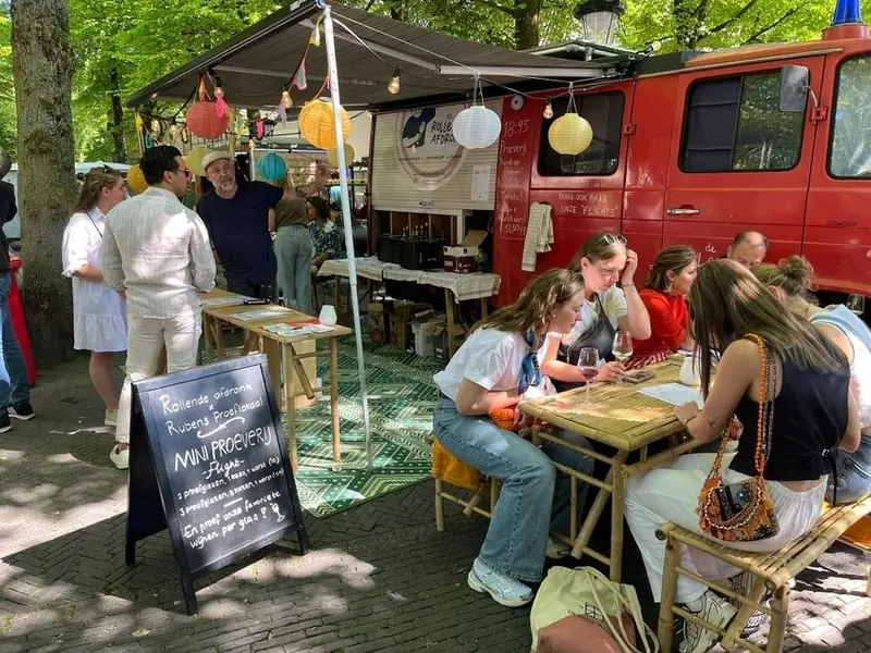 De Rollende Afdronk, mobiele bar uit Utrecht, te huur via Feestkarhuren.nl