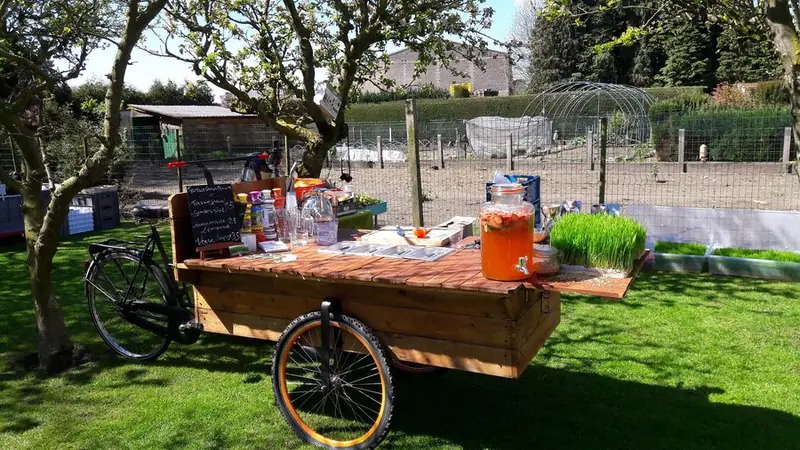 De TarweGrasBoer, mobiele cocktailbar uit Antwerpen, te huur via Feestkarhuren.nl