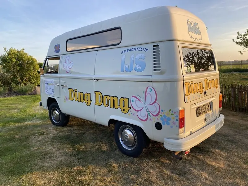 Ding Dong ijskar, ijsfoodtruck uit Limburg (NL), te huur via Feestkarhuren.nl
