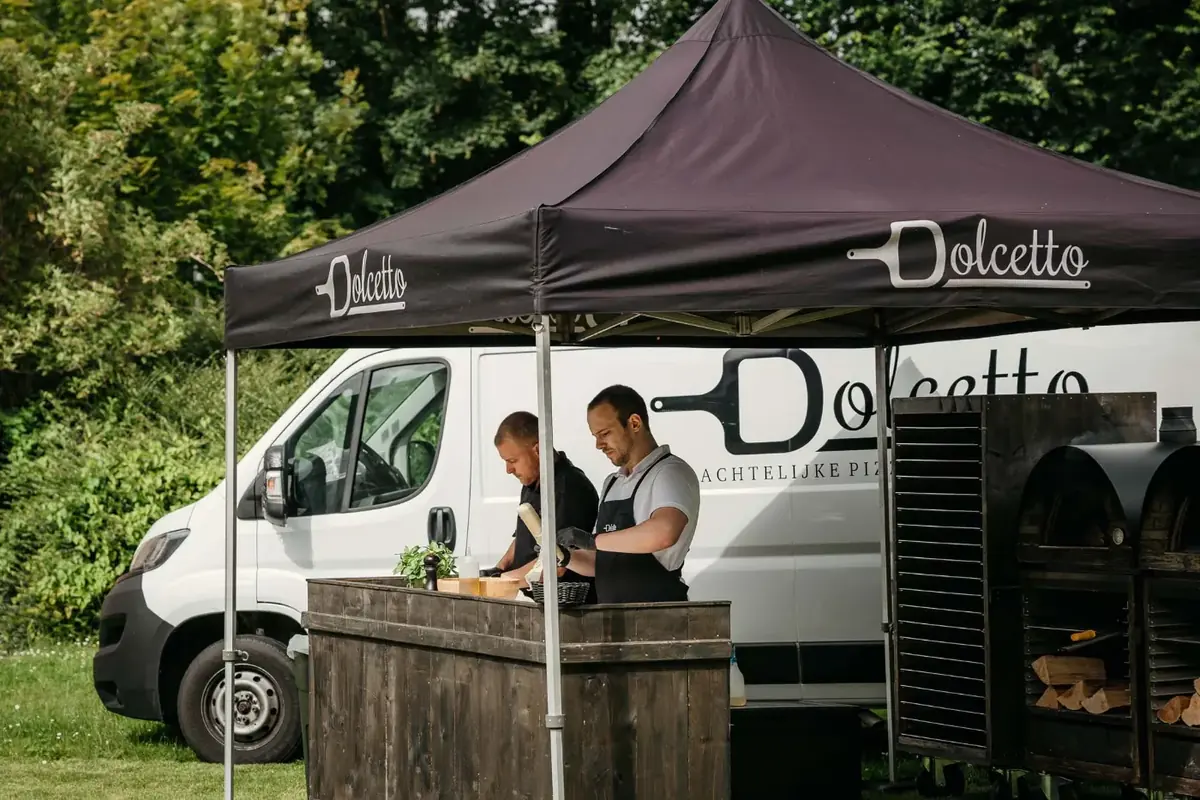 De opstelling van Dolcetto, te huur via Feestkarhuren.nl