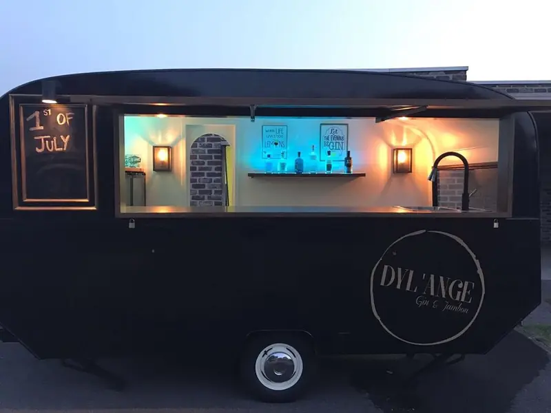 Dyl'Ange - Gin & Jambon, mobiele cocktailbar uit Antwerpen, te huur via Feestkarhuren.nl