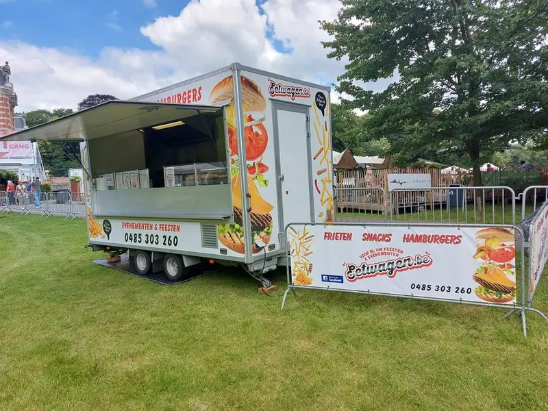 Eetwagen.be, halal foodtruck, te huur via Feestkarhuren.nl