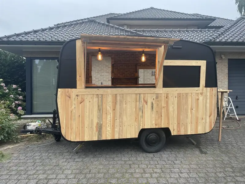 Elina colada cocktailbar, mobiele cocktailbar, te huur via Feestkarhuren.nl