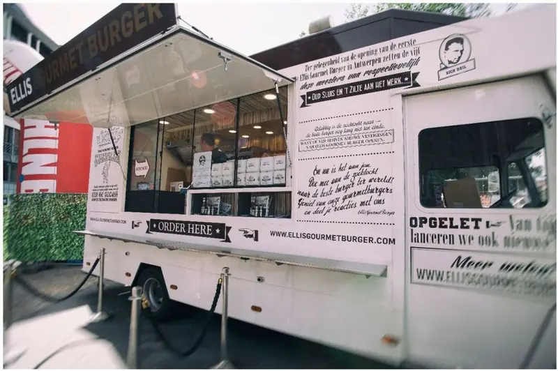 Ellis Gourmet Burger, burgertruck uit Antwerpen, te huur via Feestkarhuren.nl
