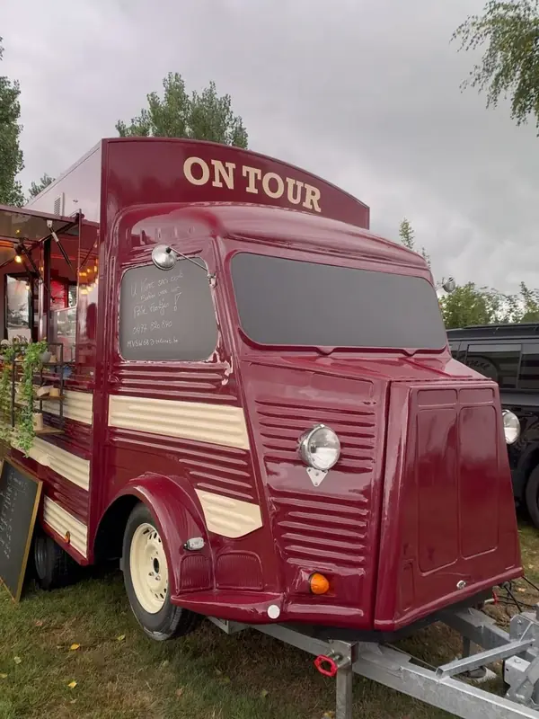 Eurofish, visfoodtruck uit Antwerpen, te huur via Feestkarhuren.nl