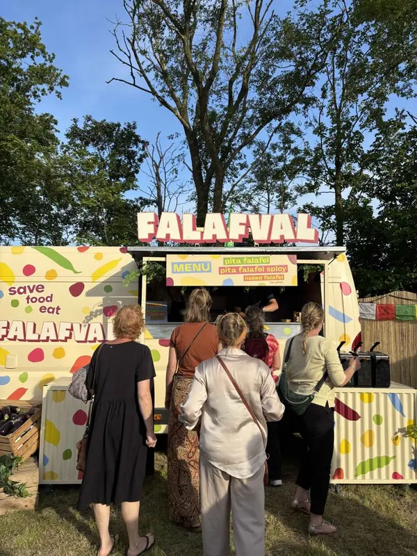 Falafval, streetfoodtruck uit Zuid-Holland, te huur via Feestkarhuren.nl