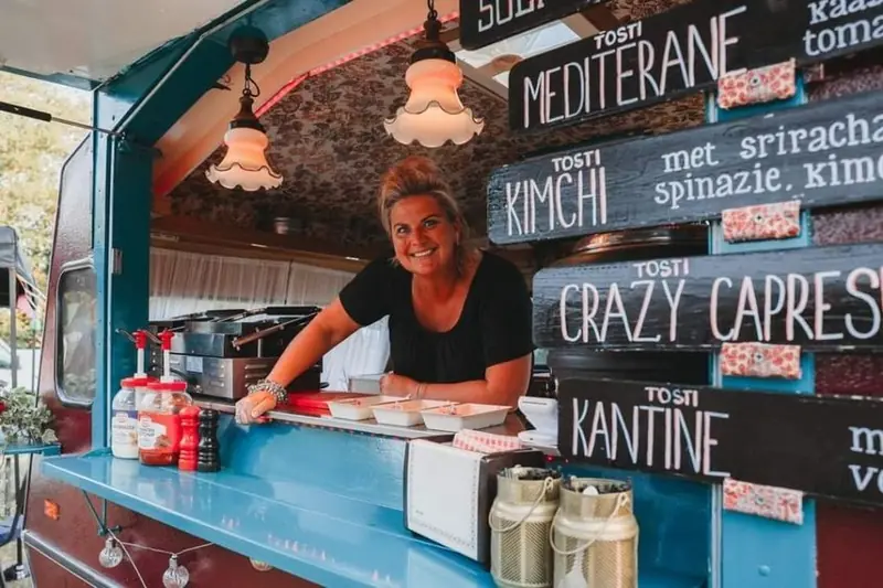 Fantosties, foodtruck voor comfort food uit Noord-Holland, te huur via Feestkarhuren.nl