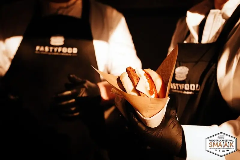 FastyFood, vegetarische foodtruck uit Limburg (NL), te huur via Feestkarhuren.nl