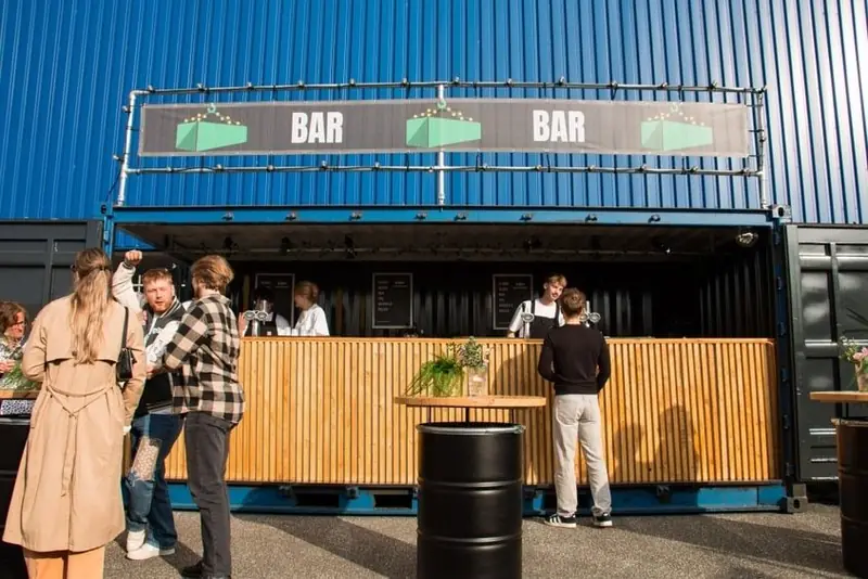 Finn's Containers, mobiele cocktailbar uit Groningen, te huur via Feestkarhuren.nl
