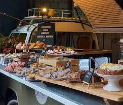 Flavours, mobiele cocktailbar uit Antwerpen, te huur via Feestkarhuren.nl