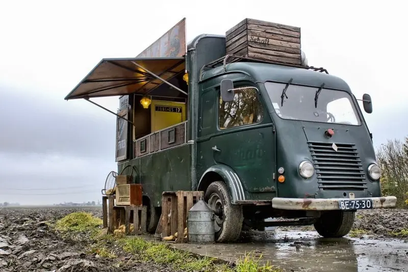 Frites de campagne/ Wat de pot Schaft, frietfoodtruck uit Noord-Holland, te huur via Feestkarhuren.nl