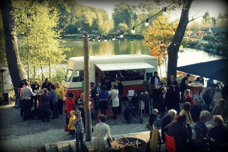 G on the Spot, koffiebar op wielen uit Antwerpen, te huur via Feestkarhuren.nl