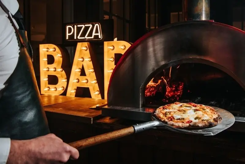 Gentlemen Pizza, pizzatruck uit Zuid-Holland, te huur via Feestkarhuren.nl