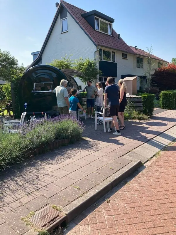 Getaway Car, koffiebar op wielen uit Gelderland, te huur via Feestkarhuren.nl