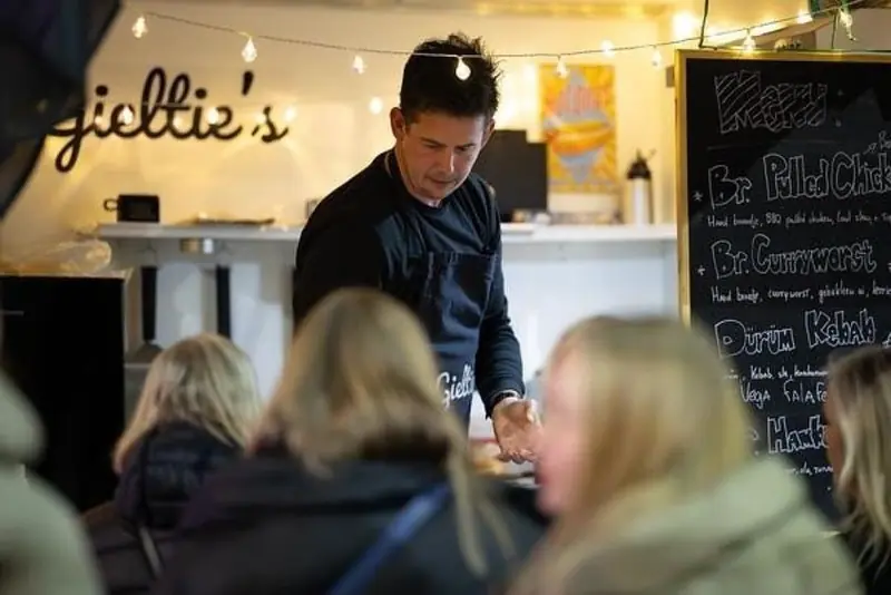 Gieltie's Foodtrailer, streetfoodtruck uit Gelderland, te huur via Feestkarhuren.nl