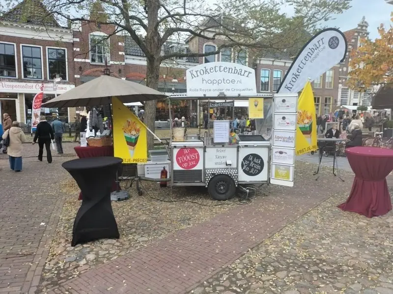 Happtoe FrietFans en Bitterballenbarr, frietfoodtruck uit Zuid-Holland, te huur via Feestkarhuren.nl