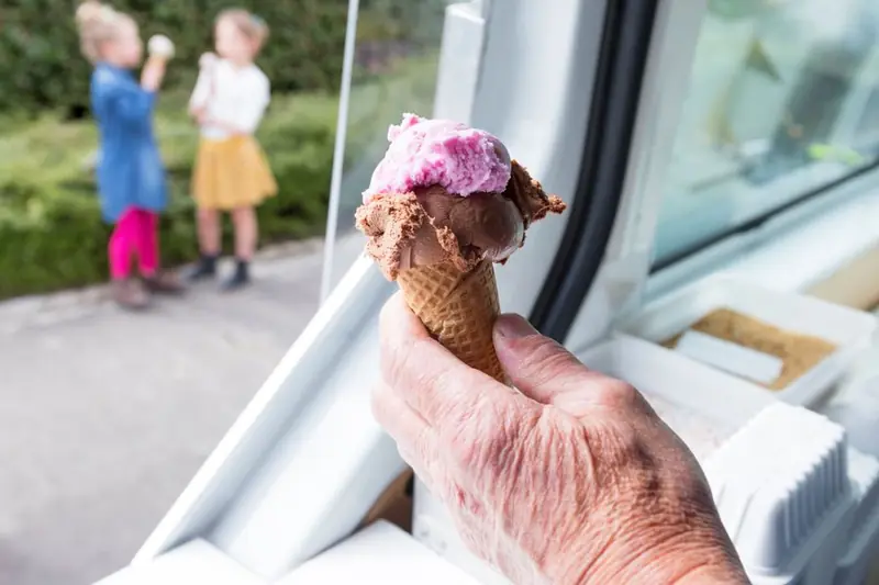 Het Ijsmanneke, ijsfoodtruck uit Limburg (NL), te huur via Feestkarhuren.nl