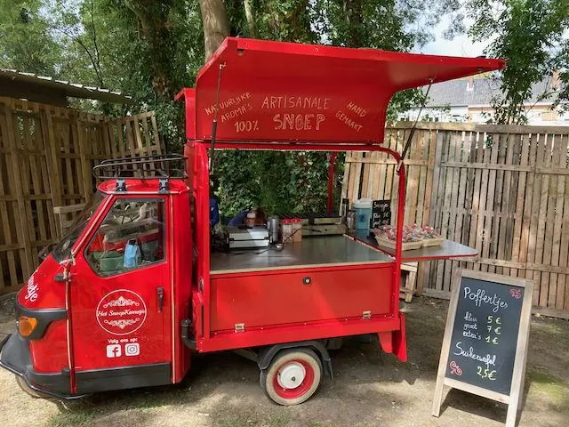 Het Snoepkarretje, foodtruck voor desserten uit Antwerpen, te huur via Feestkarhuren.nl