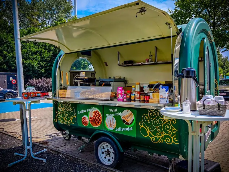 Het wafelkraam, foodtruck voor zoete lekkernijen uit Antwerpen, te huur via Feestkarhuren.nl