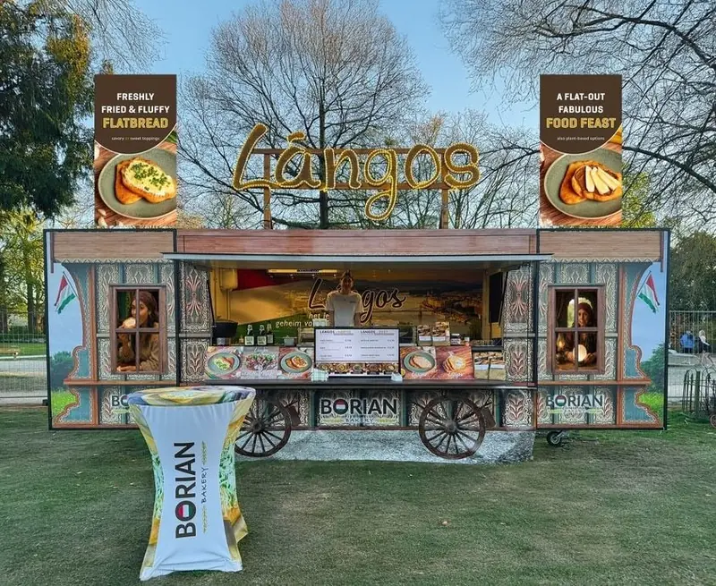 Hongaarse Lángos, streetfoodtruck uit Overijssel, te huur via Feestkarhuren.nl