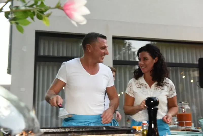 Ibizabouff, BBQ-foodtruck uit Limburg (NL), te huur via Feestkarhuren.nl