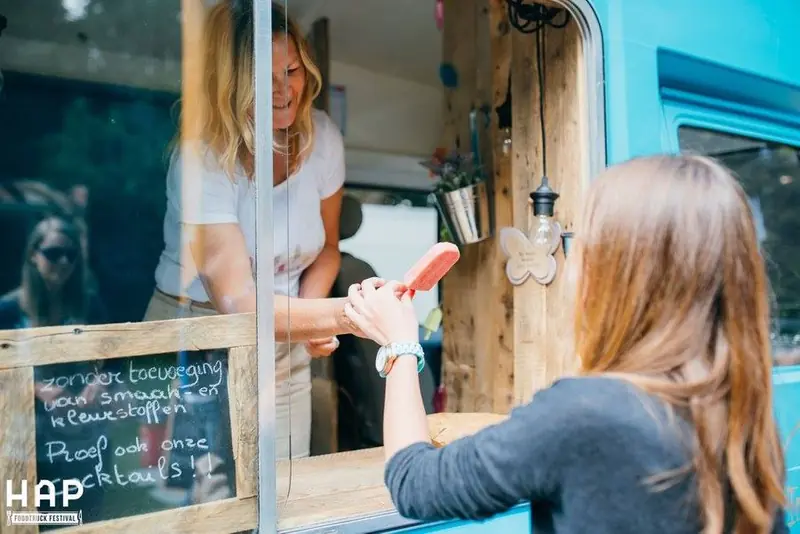 Ice Jewels, ijsfoodtruck uit Antwerpen, te huur via Feestkarhuren.nl